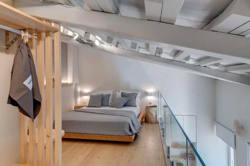 Nomade Vibrant Living Loft Appartement Ermoupoli Buitenkant foto